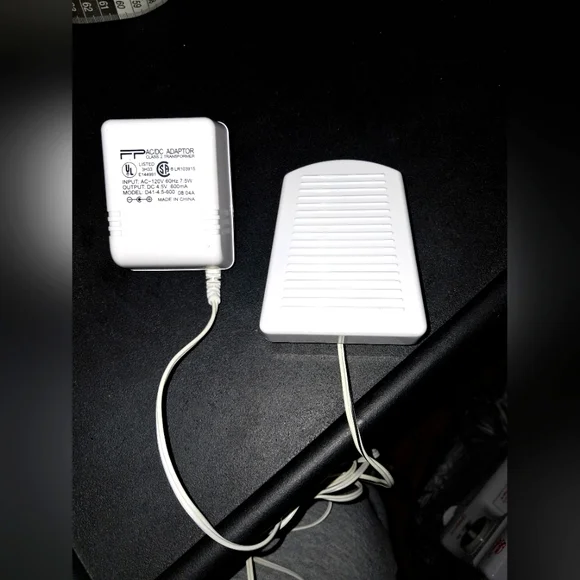 SEW PRO Quick Stitch Sewing Machine VGUC - Picture 12 of 15